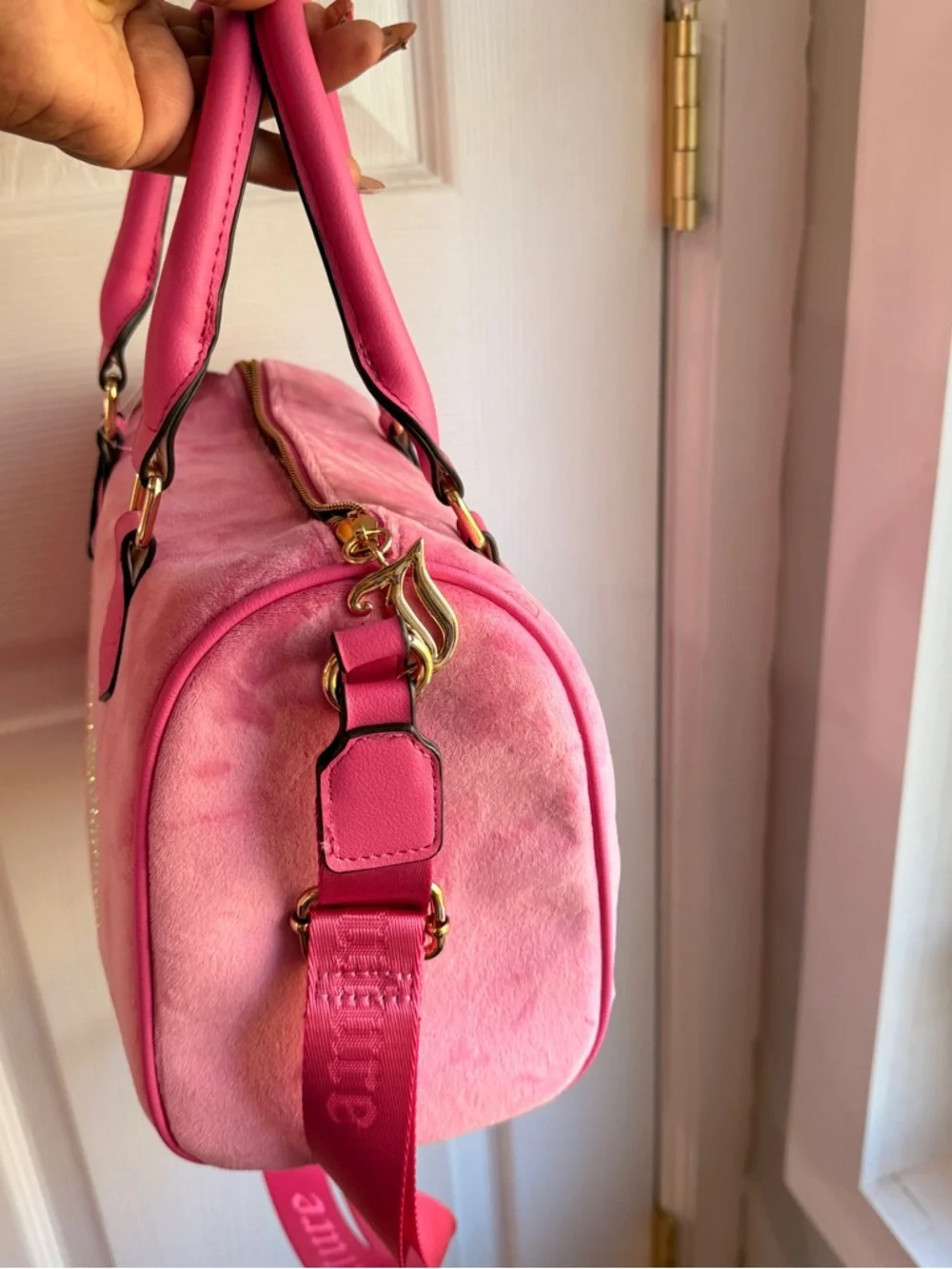 Juicy Couture Obsession Hot Pink Velvet Crystal Logo Satchel - Picture 3 of 9